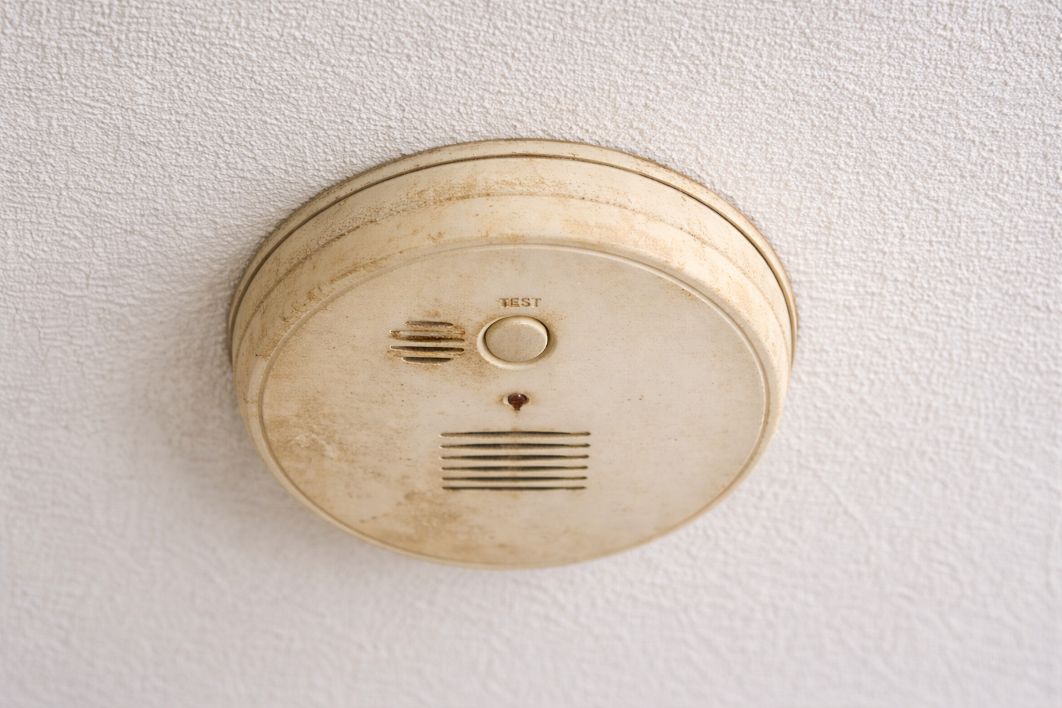 The Silent Compliance Killer in Queensland Homes: Smoke Alarms Over 10 Years Old